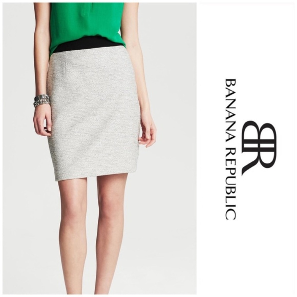 Banana Republic Ivory Tweed Pencil Skirt